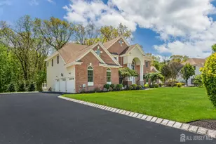 13 Schindler Ln, Monroe Township, NJ 08831 - Photo 5