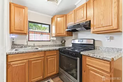 2505 Woodbridge Avenue #8L, Edison, NJ 08817 - Photo 7