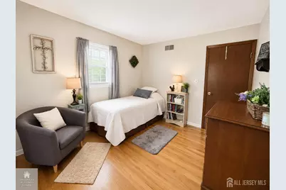 637 Bray Avenue, Middletown, NJ 07758 - Photo 11
