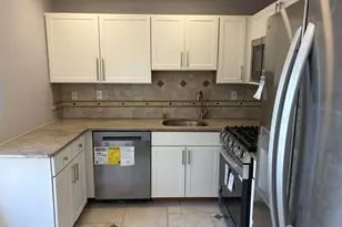 502 Great Beds Ct, Perth Amboy, NJ 08861 - Photo 3