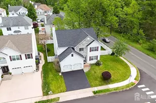2 Danberry Ln, Bridgewater, NJ 08807 - Photo 3