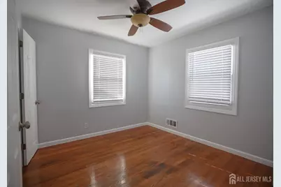 545 Olive Place, Woodbridge Township, NJ 07095 - Photo 7
