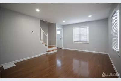 545 Olive Place, Woodbridge Township, NJ 07095 - Photo 11