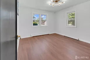 197 Delaware Ave, Aberdeen Township, NJ 07721 - Photo 11
