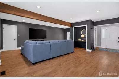 8 Starodub Drive, Milltown, NJ 08850 - Photo 13