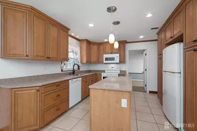 304 Schoolhouse Road, Monroe Township, NJ 08831 - Photo 13
