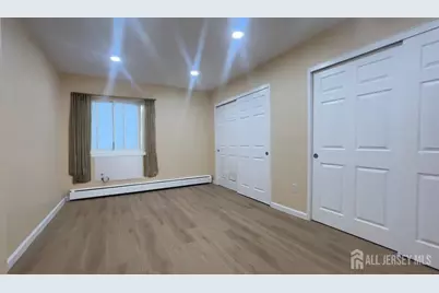 16 Lake Avenue #2B, East Brunswick Township, NJ 08816 - Photo 5