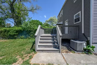 573 Garden Avenue, Woodbridge Township, NJ 07095 - Photo 21