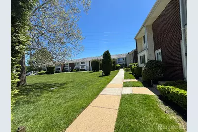 9 Quincy Circle #S, South Brunswick Township, NJ 08810 - Photo 3