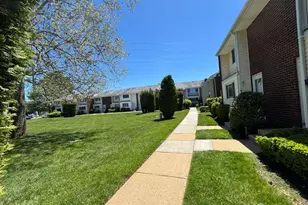 9 Quincy Cir, South Brunswick Township, NJ 08810 - Photo 3