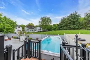 81 Ortley Ct, Old Bridge Township, NJ 07747 - Photo 37