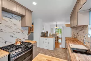 81 Ortley Ct, Old Bridge Township, NJ 07747 - Photo 7