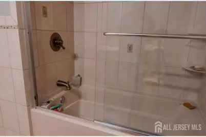 200 Sierra Court #B, Middlesex, NJ 07095 - Photo 11