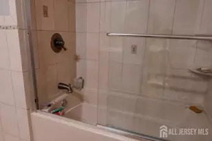 200 Sierra Ct, Middlesex, NJ 07095 - Photo 11