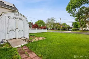 104 Thompson St, Raritan, NJ 08869 - Photo 25