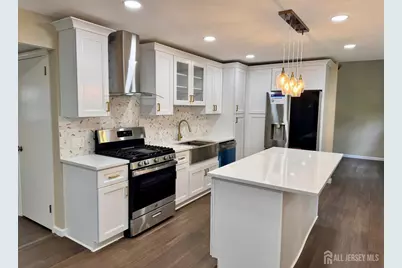 110 Murdock Street, Fords, NJ 08863 - Photo 3