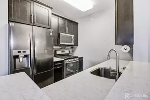 643 Strassle Wy, South Plainfield, NJ 07080 - Photo 9