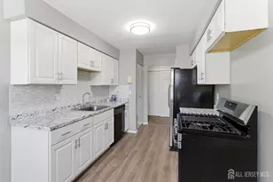 [Address not provided], Woodbridge Township, NJ 07095 - Photo 3