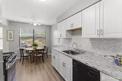 [Address not provided], Woodbridge Township, NJ 07095 - Photo 7