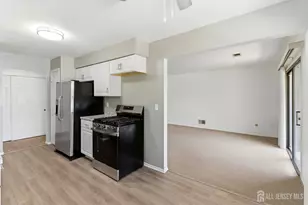 [Address not provided], Woodbridge Township, NJ 07095 - Photo 13