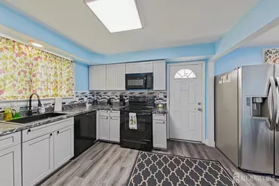 811 Lincoln Avenue, Burlington City, NJ 08016 - Photo 19