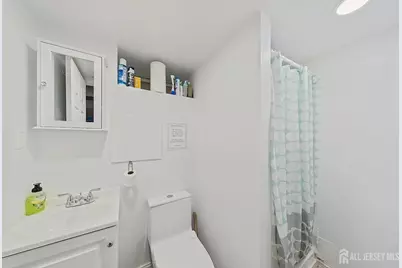 811 Lincoln Avenue, Burlington City, NJ 08016 - Photo 29