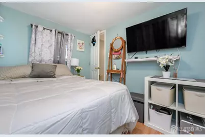 1501 Roosevelt Avenue, Carteret, NJ 07008 - Photo 19