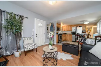 1501 Roosevelt Avenue, Carteret, NJ 07008 - Photo 7