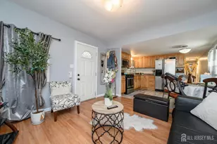 1501 Roosevelt Ave, Carteret, NJ 07008 - Photo 7