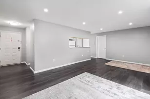 42 Norwich Pl, Franklin Township, NJ 08873 - Photo 3