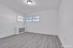 18 John St, Carteret, NJ 07008 - Photo 23
