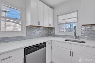 18 John St, Carteret, NJ 07008 - Photo 15