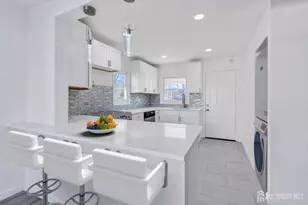 18 John St, Carteret, NJ 07008 - Photo 9
