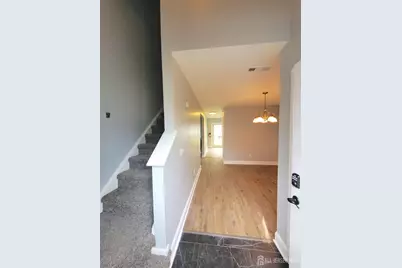 102 Lawrence Lane #28, New Brunswick, NJ 08901 - Photo 3