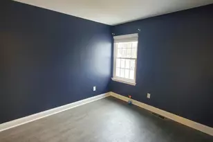 102 Lawrence Ln, New Brunswick, NJ 08901 - Photo 17