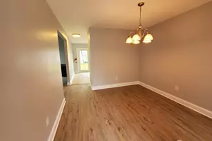 102 Lawrence Ln, New Brunswick, NJ 08901 - Photo 5