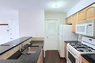 60 Lear Ct, East Brunswick Township, NJ 08816 - Photo 3