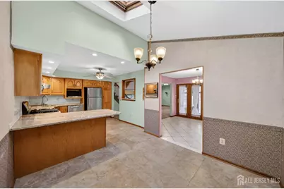 95 Pine Street, Iselin, NJ 08830 - Photo 5