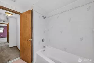95 Pine St, Iselin, NJ 08830 - Photo 23