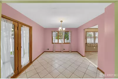 95 Pine Street, Iselin, NJ 08830 - Photo 11