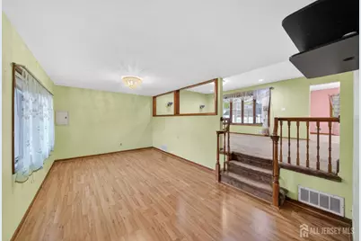 95 Pine Street, Iselin, NJ 08830 - Photo 7