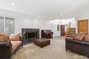 76 Carriage Pl, Edison, NJ 08820 - Photo 9