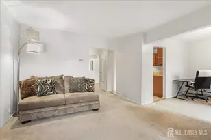 7 Lake Ave, East Brunswick Township, NJ 08816 - Photo 9