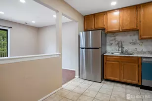 4410 Birchwood Ct, North Brunswick Township, NJ 08902 - Photo 7