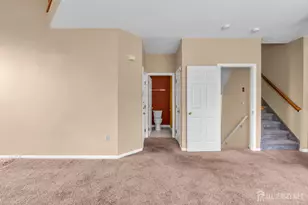 9 N Stallion Ct, Franklin Township, NJ 08873 - Photo 5