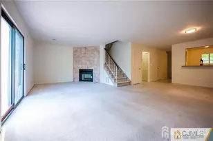 12 Sunflower Ct, Edison, NJ 08820 - Photo 3