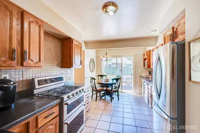 27 Eileen Way, Edison, NJ 08837 - Photo 25