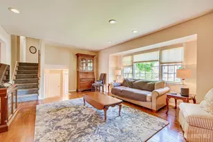 27 Eileen Way, Edison, NJ 08837 - Photo 17