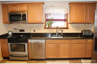79 Lafayette Street, Milltown, NJ 08850 - Photo 9