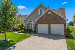 25 Leeds Ln, Monroe Township, NJ 08831 - Photo 3